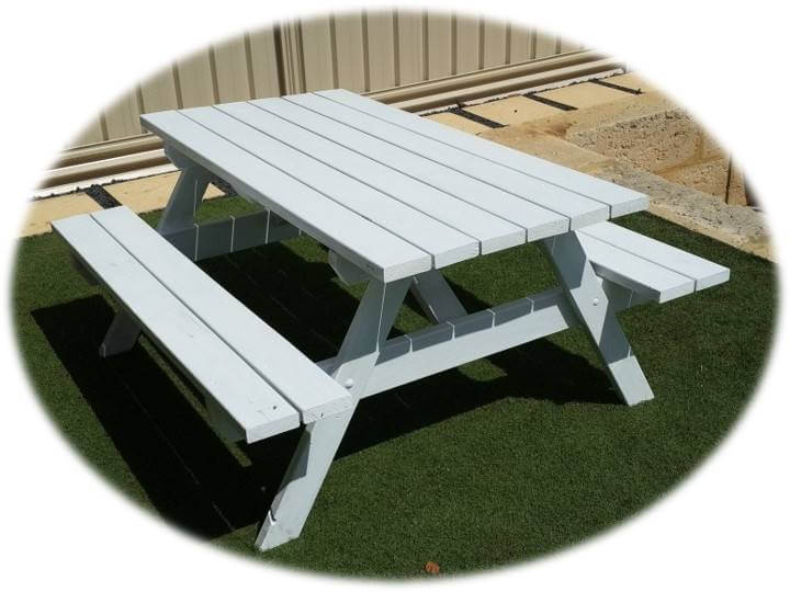 White picnic table